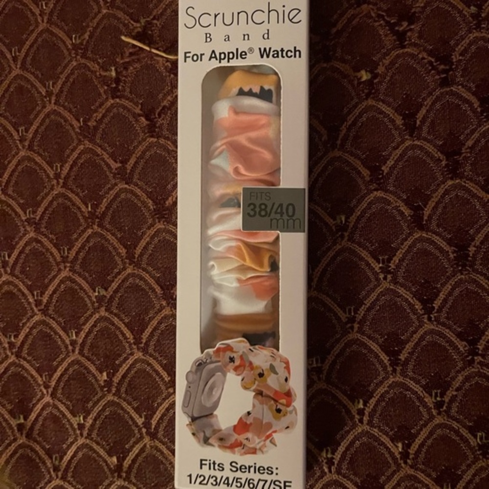 NWOT Scrunchie Band for Apple Watch.